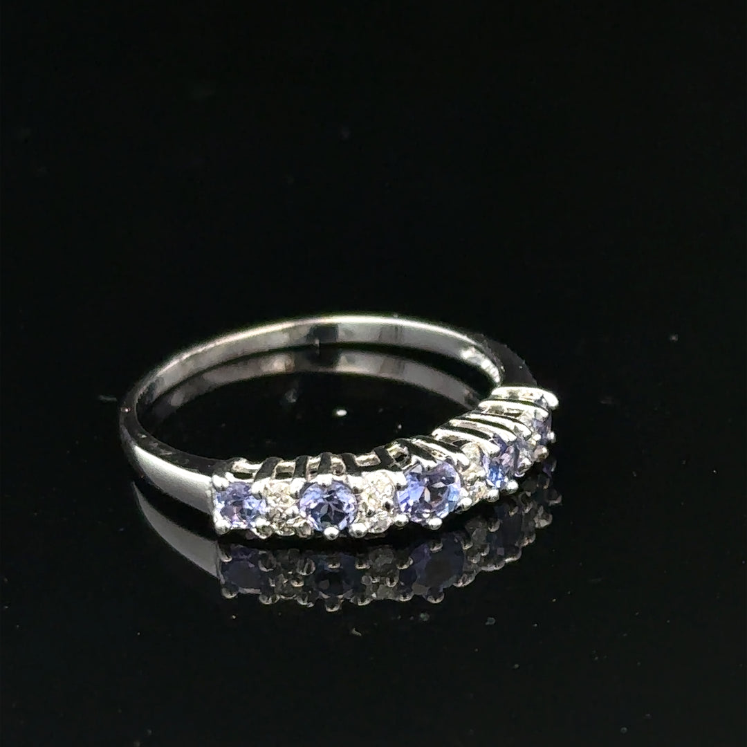 9ct white gold diamond ring size P (sh25327l)