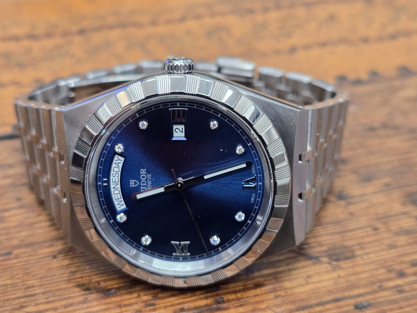Reeves and Sons Tutor Royal Day Date Diamond Watch model 28600 with gold and diamond details, 2021 design.