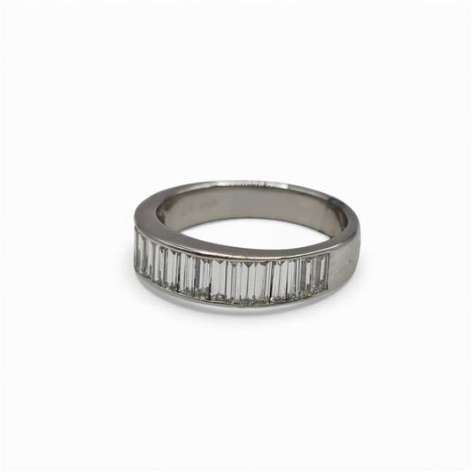 18ct white gold diamond ring with a sparkling central diamond, elegant jewelry piece showcasing fine craftsmanship.