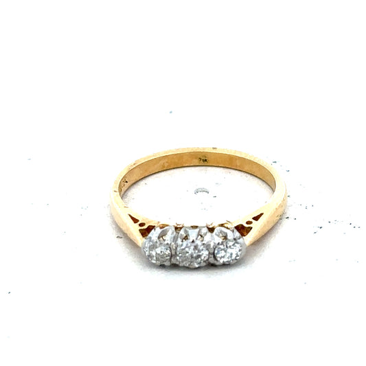 18ct yellow gold diamond ring, size J, 2.5g, featuring sparkling diamonds in a classic design.