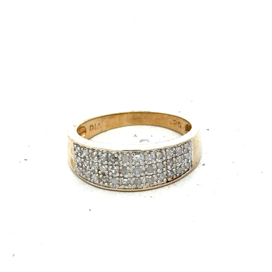 9ct yellow gold diamond ring with 1/4 carat total weight in size M, featuring a sparkling diamond centerpiece.