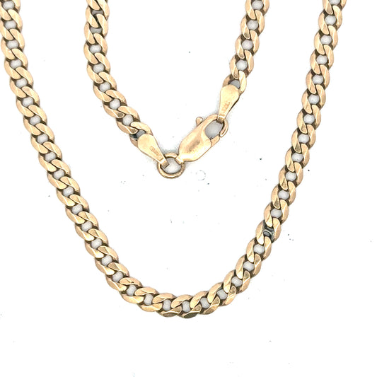 9ct yellow gold curb bracelet weighing 5.2g, unbranded jewelry piece with classic design and polished finish.