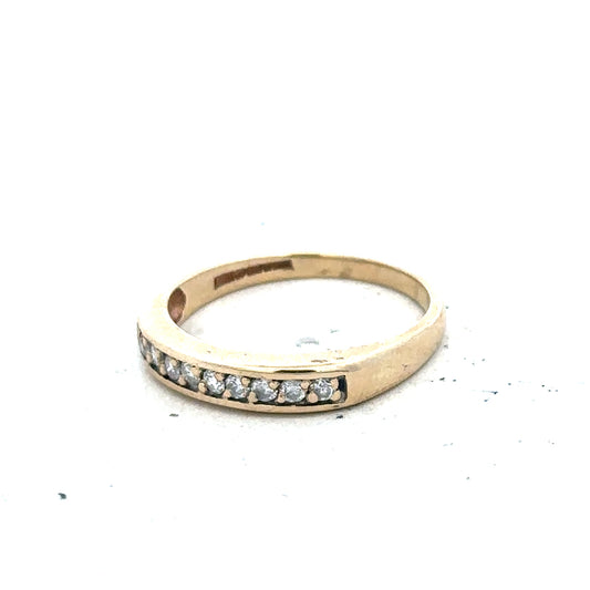 9ct yellow gold diamond ring size K1/2 featuring a sparkling diamond, unbranded jewelry design, shown from a side view