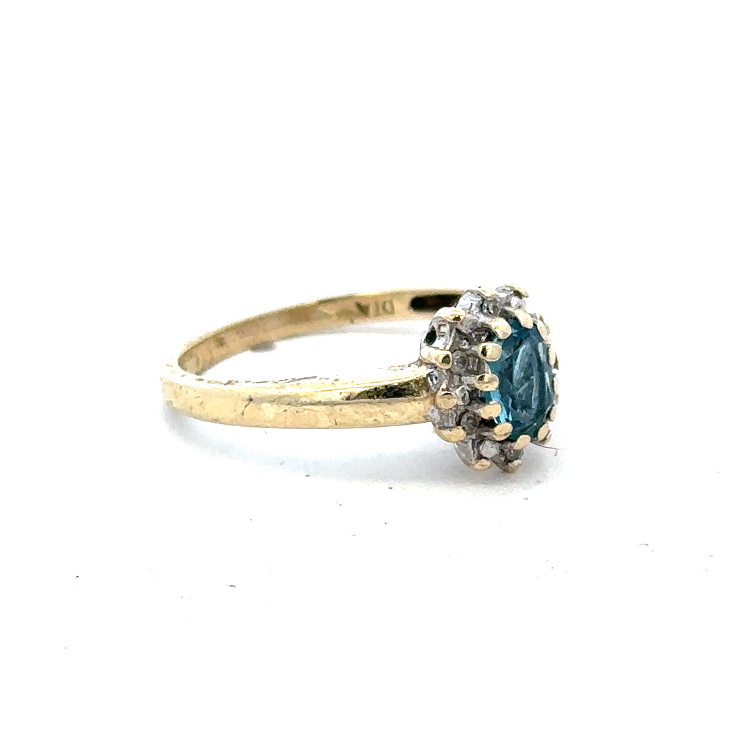 9ct yellow gold diamond ring in size M featuring a sparkling central diamond and a sleek band design.