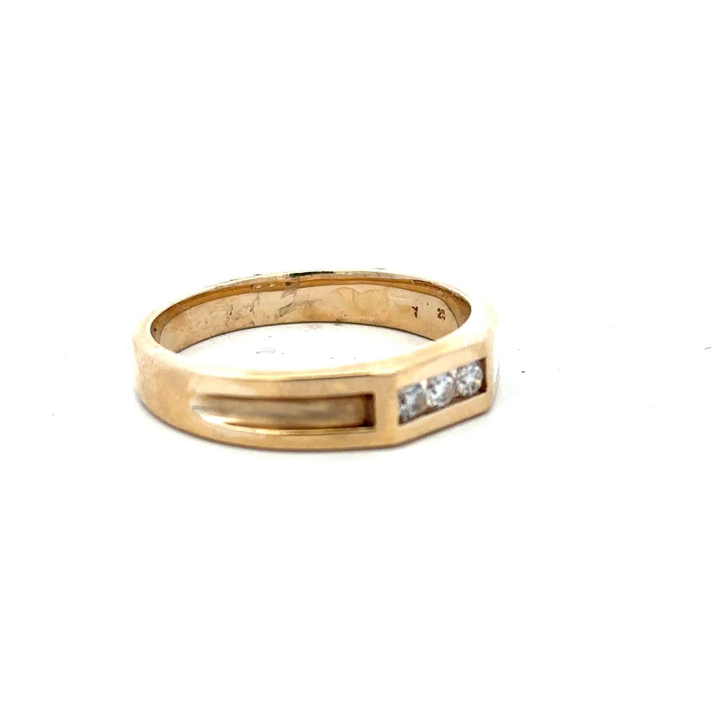 9ct yellow gold diamond ring in size Y with sparkling diamonds, showcasing elegant craftsmanship and a classic design.