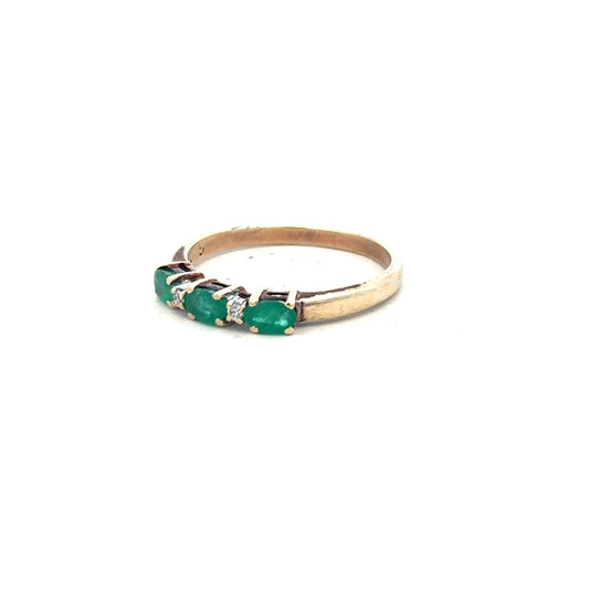 9ct yellow gold ring with emerald and diamond accents, size T, featuring intricate design and sparkling gemstones.