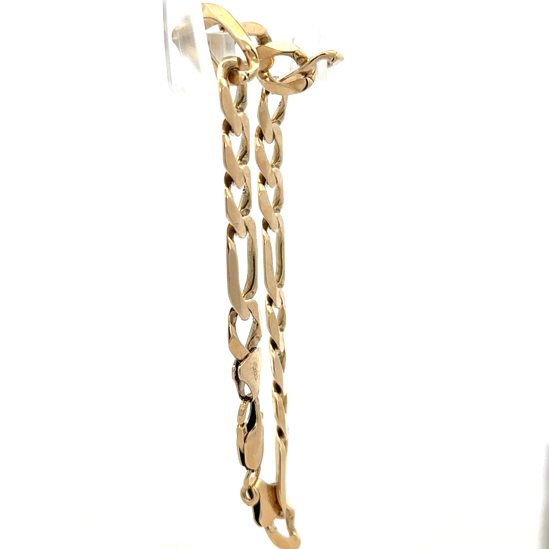 9ct yellow gold figaro bracelet with a weight of 20.1g, featuring a classic chain design, unbranded jewelry accessory.