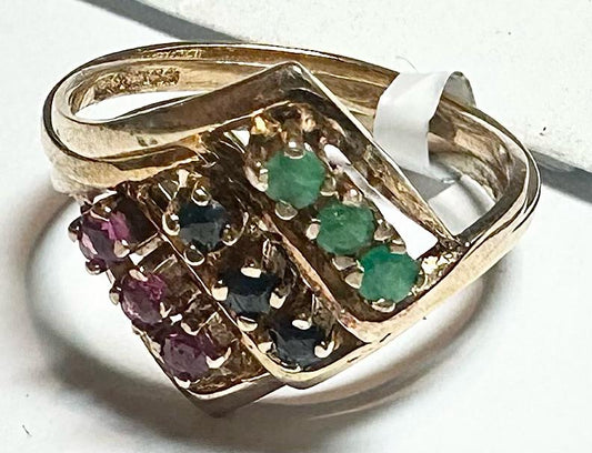 9ct yellow gold ring in size N, unbranded jewelry with a smooth polished band, shown on a white background