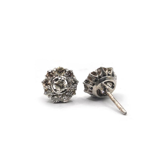 Platinum 1.40 carat diamond stud earrings with sparkling round diamonds set in classic platinum earrings.
