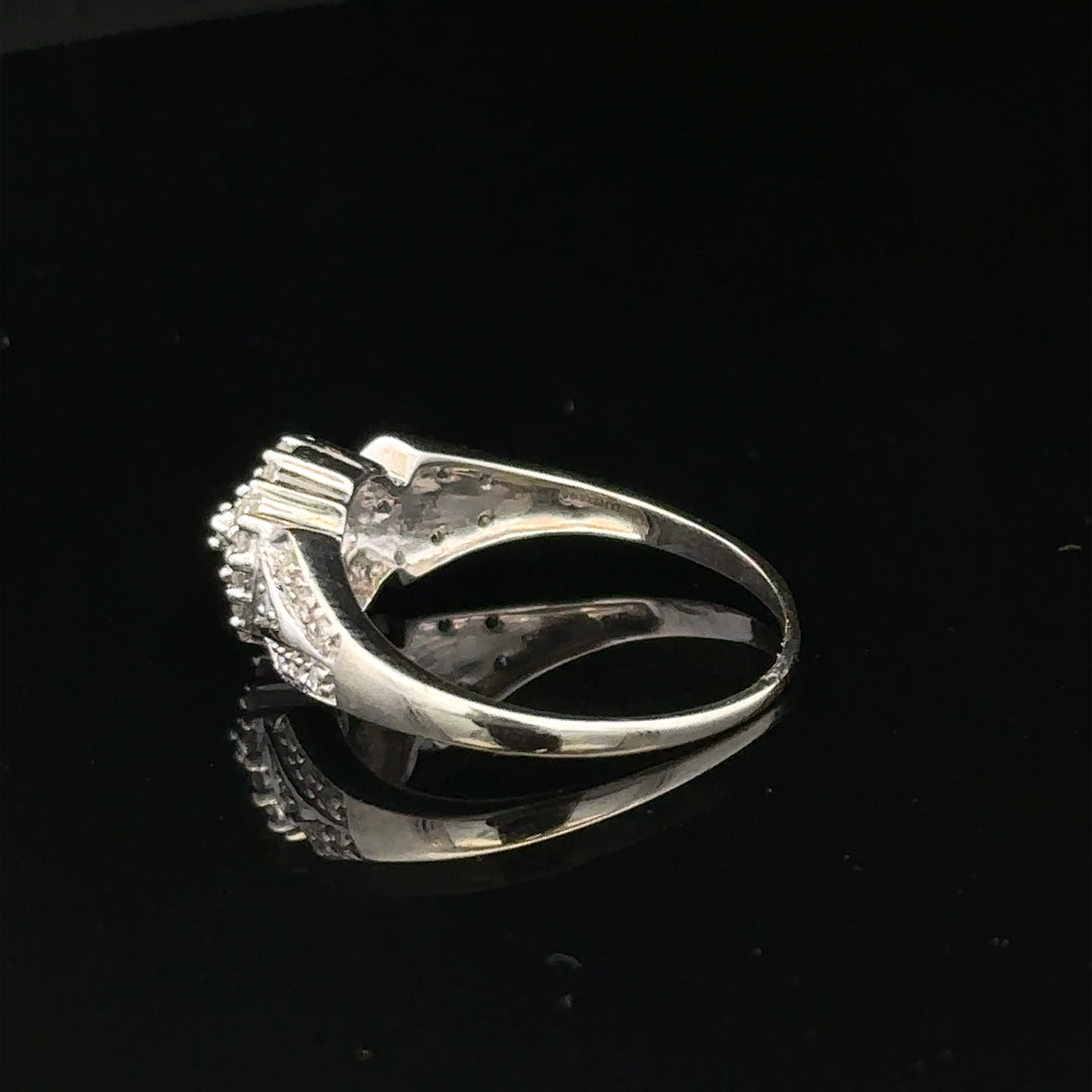 9ct white gold diamond ring in size M with 2.6g weight, featuring a sparkling diamond setting, unbranded jewelry accessory.
