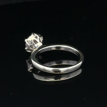 9ct white gold diamond ring in size M with 3.2g, featuring sparkling diamonds and a sleek, elegant design.