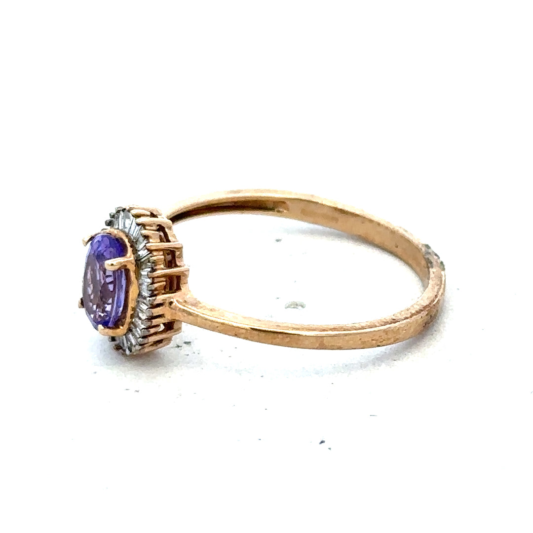9ct yellow gold diamond ring in size T with sparkling diamonds, elegant jewelry piece with a classic design.