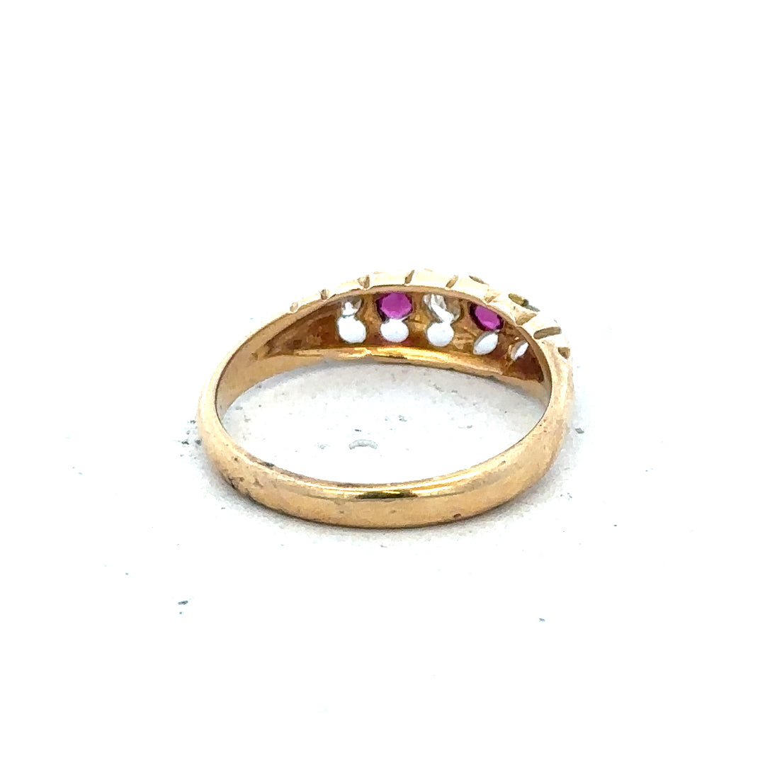 18ct yellow gold diamond and ruby ring, size N, featuring a detailed design with sparkling gemstones and elegant craftsmanship.