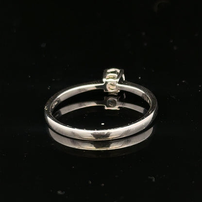 18ct white gold diamond ring with 1/4 carat round cut diamond, size P1/2, unbranded jewelry, detailed close-up image