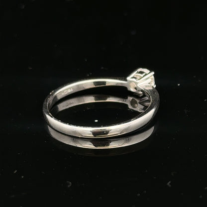 18ct white gold diamond ring with 1/4 carat sparkling diamond, size P1/2, unbranded jewelry accessory.