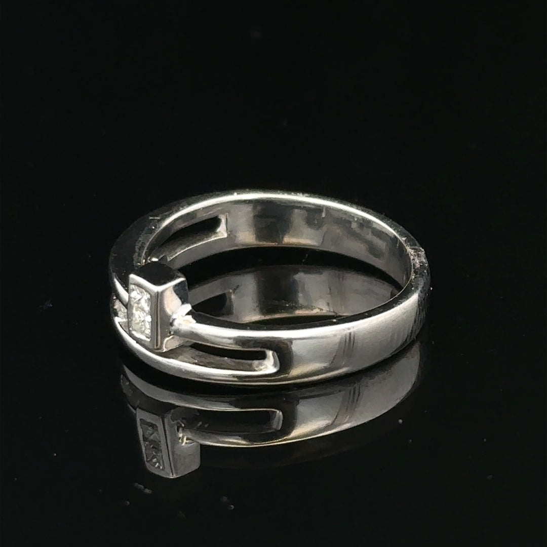 9ct white gold diamond ring in size N with sparkling stones, showcasing an elegant jewelry piece.