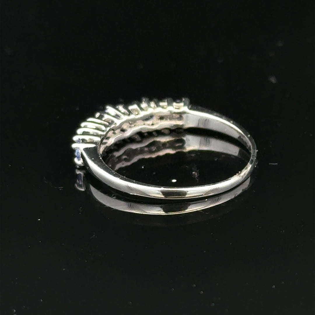 9ct white gold diamond ring size P (sh25327l)