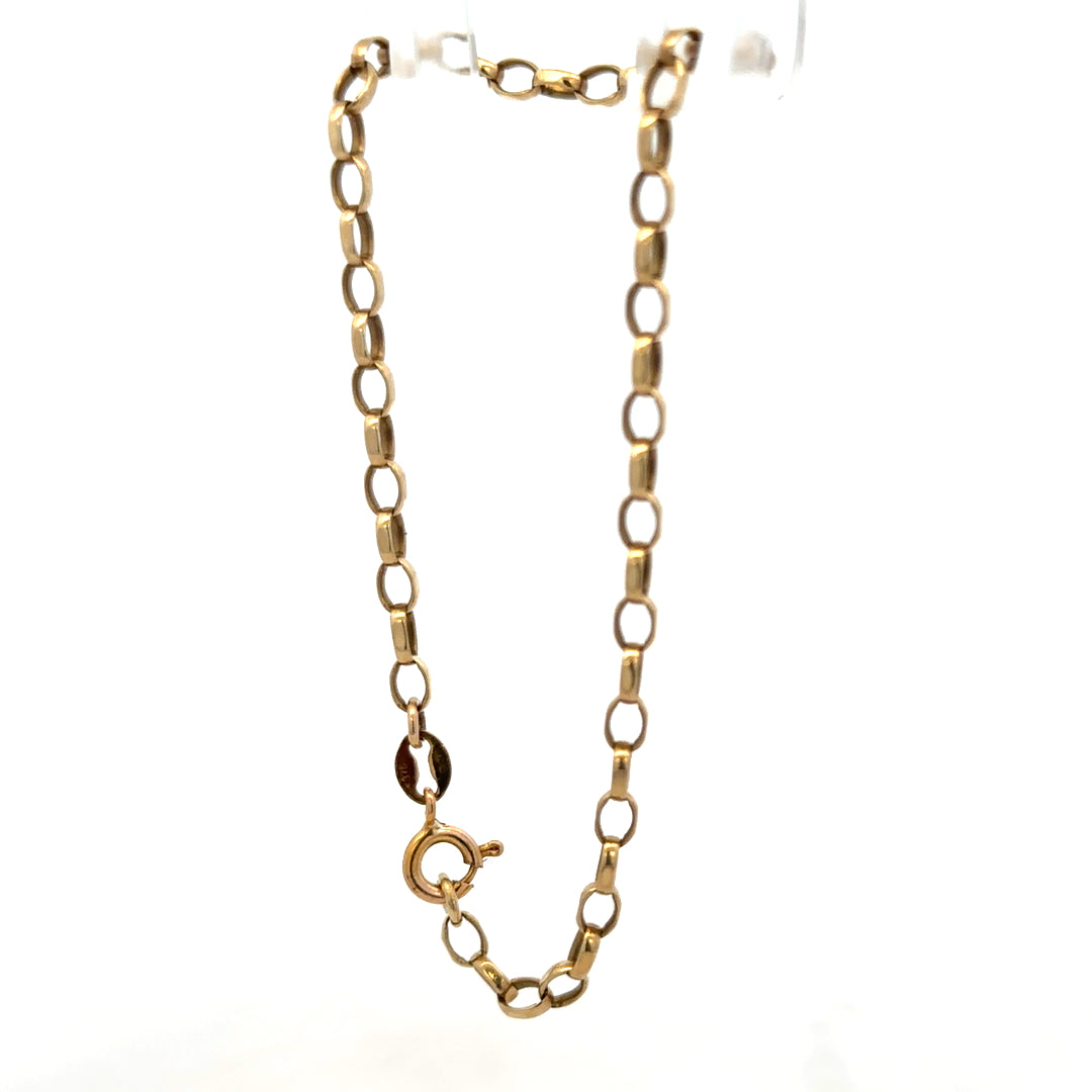 9ct yellow gold belcher bracelet by Reeves and Sons, 3g, featuring interlinked chain design, shown on a white background.