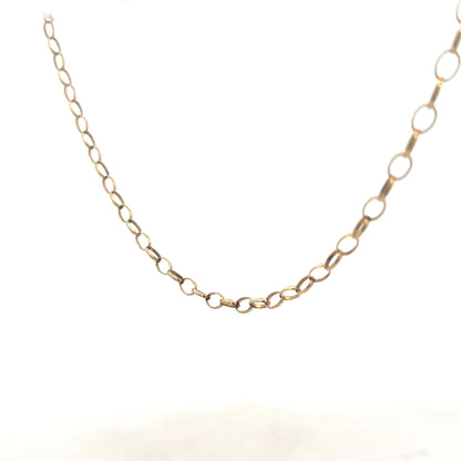9ct yellow gold belcher chain by Reeves and Sons, 5.6g, showing close-up of the textured link design and polished finish.
