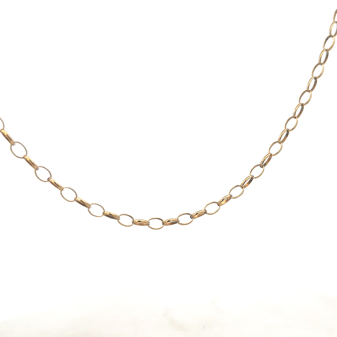 9ct yellow gold belcher chain by Reeves and Sons, showing its shiny, linked design with a 5.6g weight.