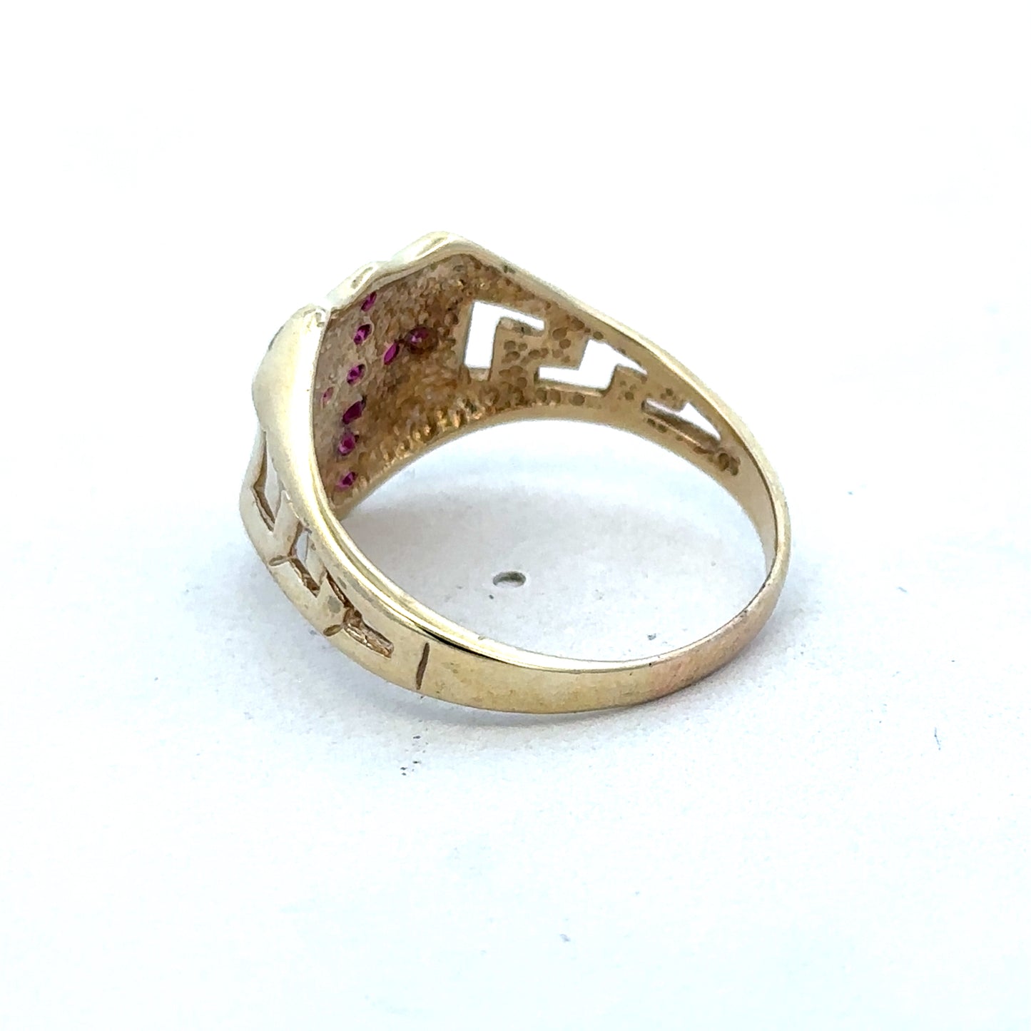 9ct yellow gold ring in size Y by Reeves and Sons, showcasing a smooth polished band with a classic design.
