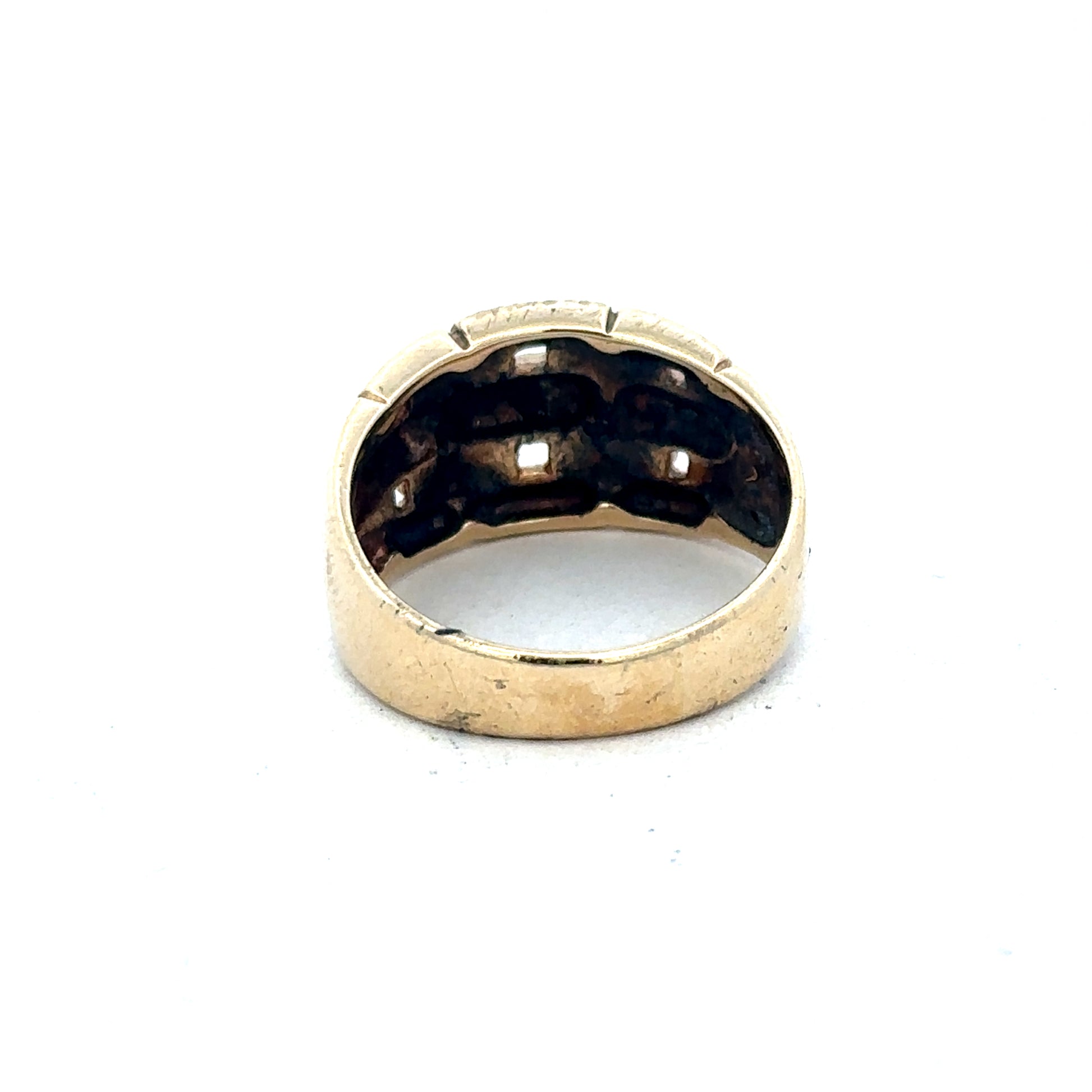9ct yellow gold ring in size Q1/2 with a smooth band, crafted by Reeves and Sons, shown on a neutral background.