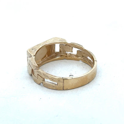 9ct yellow gold ring size Y by Reeves and Sons, close-up of sleek band with polished finish.