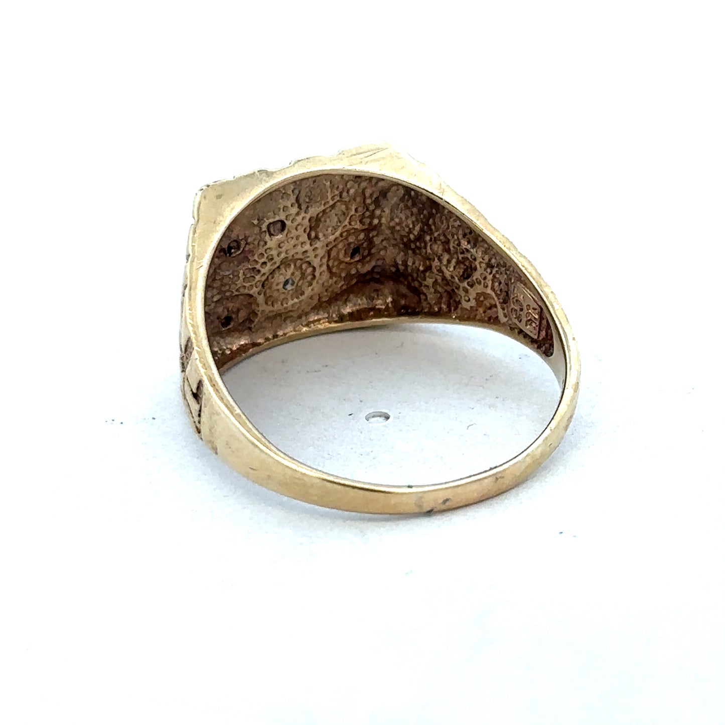 9ct yellow gold diamond ring size Z by Reeves and Sons, close-up of sparkling diamond detail on elegant gold band