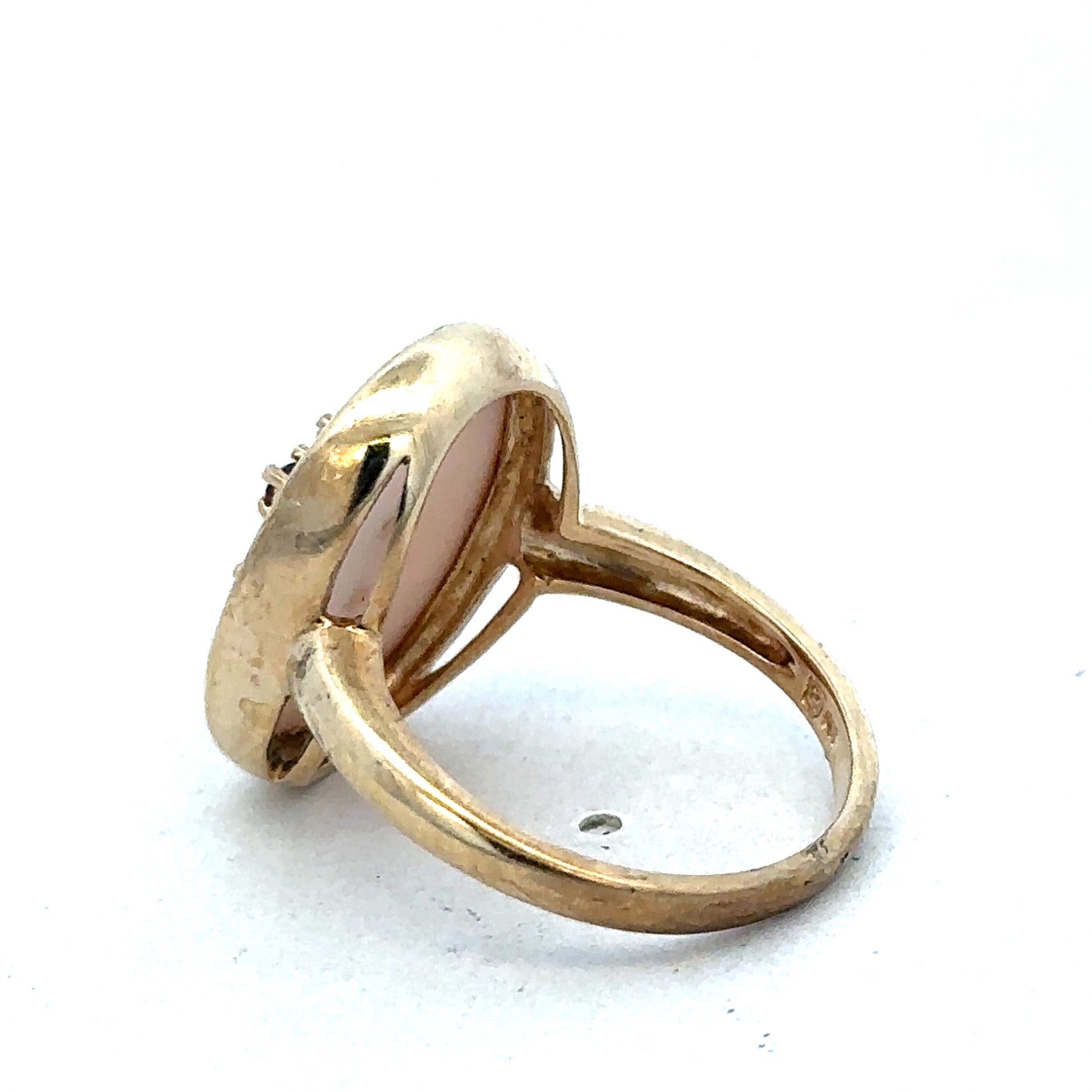 9ct yellow gold ring size N by Reeves and Sons, showcasing a smooth polished band on a white background.