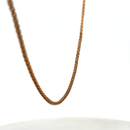 9ct yellow gold chain weighing 6.5g from Reeves and Sons, featuring a detailed chain link design.