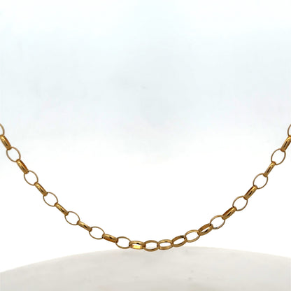9ct yellow gold belcher chain from Reeves and Sons, weighing 7.8g, with a detailed close-up of the chain links.