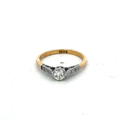 18ct yellow gold diamond ring in size O with sparkling diamonds, crafted by Reeves and Sons.