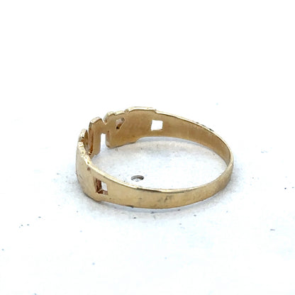 9ct yellow gold MUM ring in size O by Reeves and Sons, featuring a polished band and engraved design.