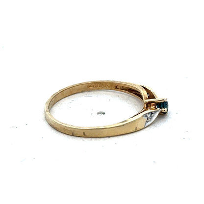 9ct yellow gold sapphire and diamond ring size O (sh25514l)