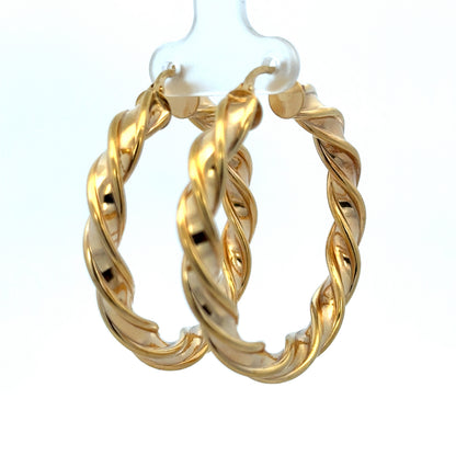 9ct yellow gold hoop earrings weighing 4.6g, Reeves and Sons jewelry, close-up of shiny, classic hoop earrings.