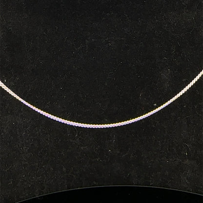 9ct white gold chain weighing 2.9g, featuring a delicate link design from Reeves and Sons.
