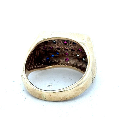 9ct yellow gold signet ring in size Q1/2 with Reeves and Sons branding, showcasing smooth polished surface and classic design.