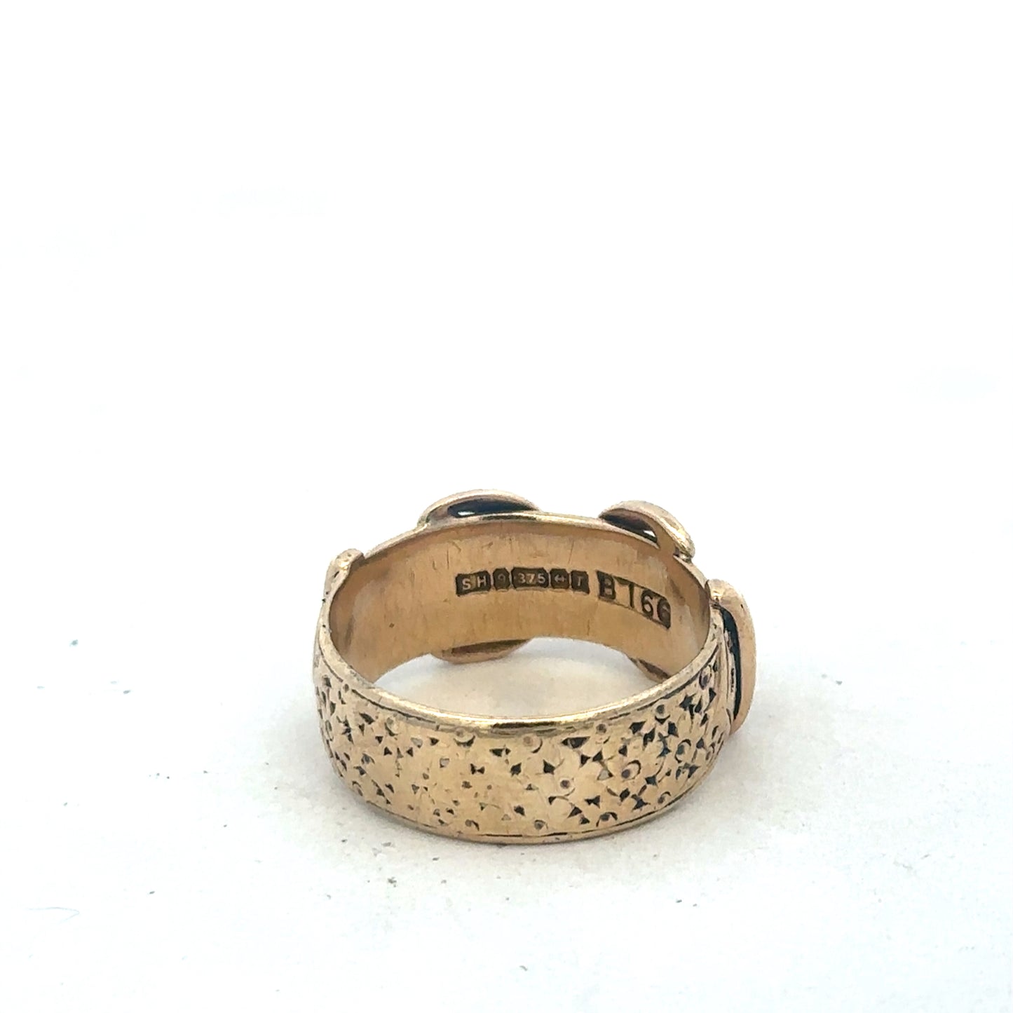 9ct yellow gold buckle ring in size S1/2, featuring a polished design and Reeves and Sons branding.
