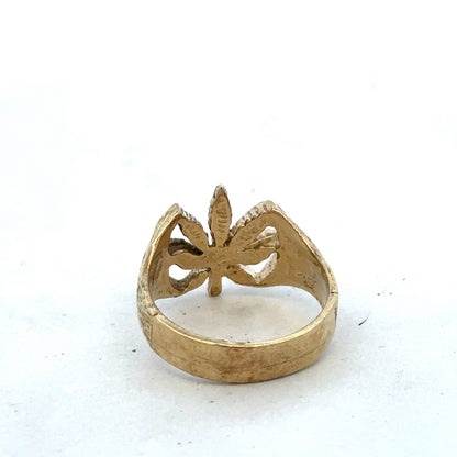 9ct yellow gold ring in size U1/2 with a smooth band, crafted by Reeves and Sons, displayed on a plain background.