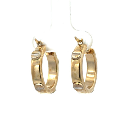 9ct yellow gold hoop earrings weighing 2.9g, featuring a classic circular design from Reeves and Sons.