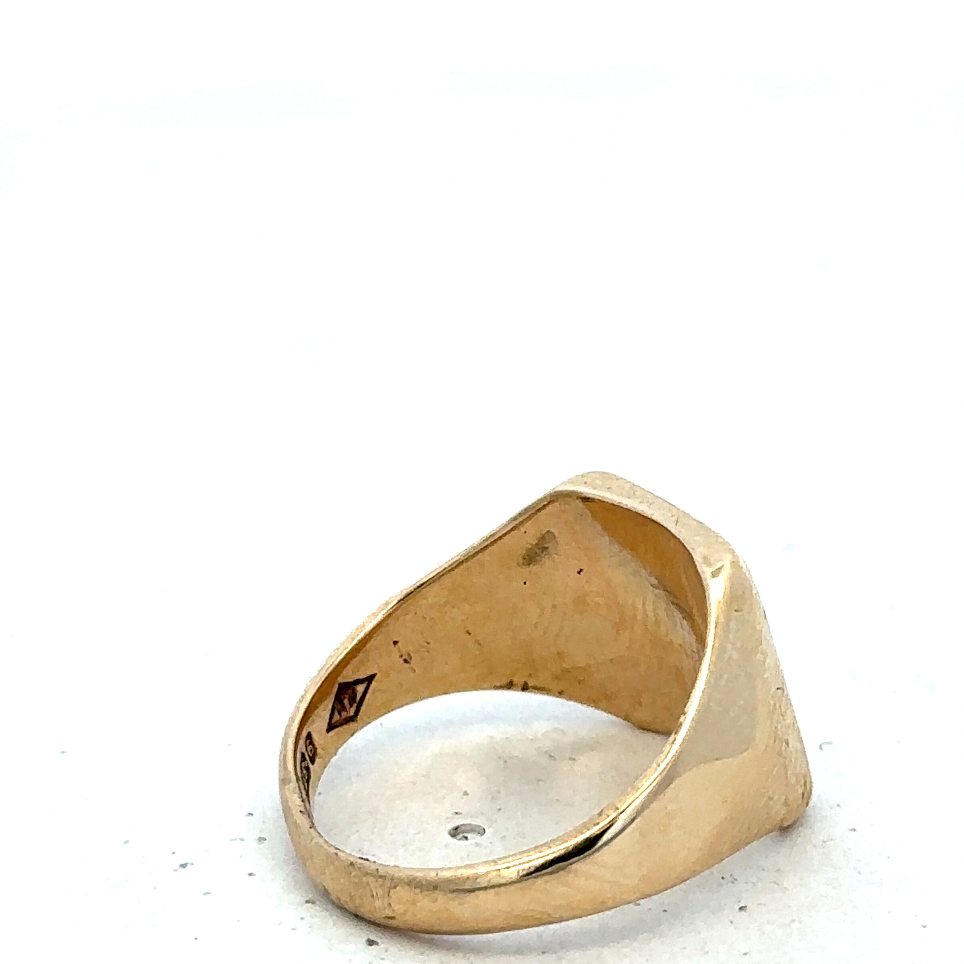 9ct yellow gold signet ring in size P1/2 with engraved face, classic style, by Reeves and Sons.