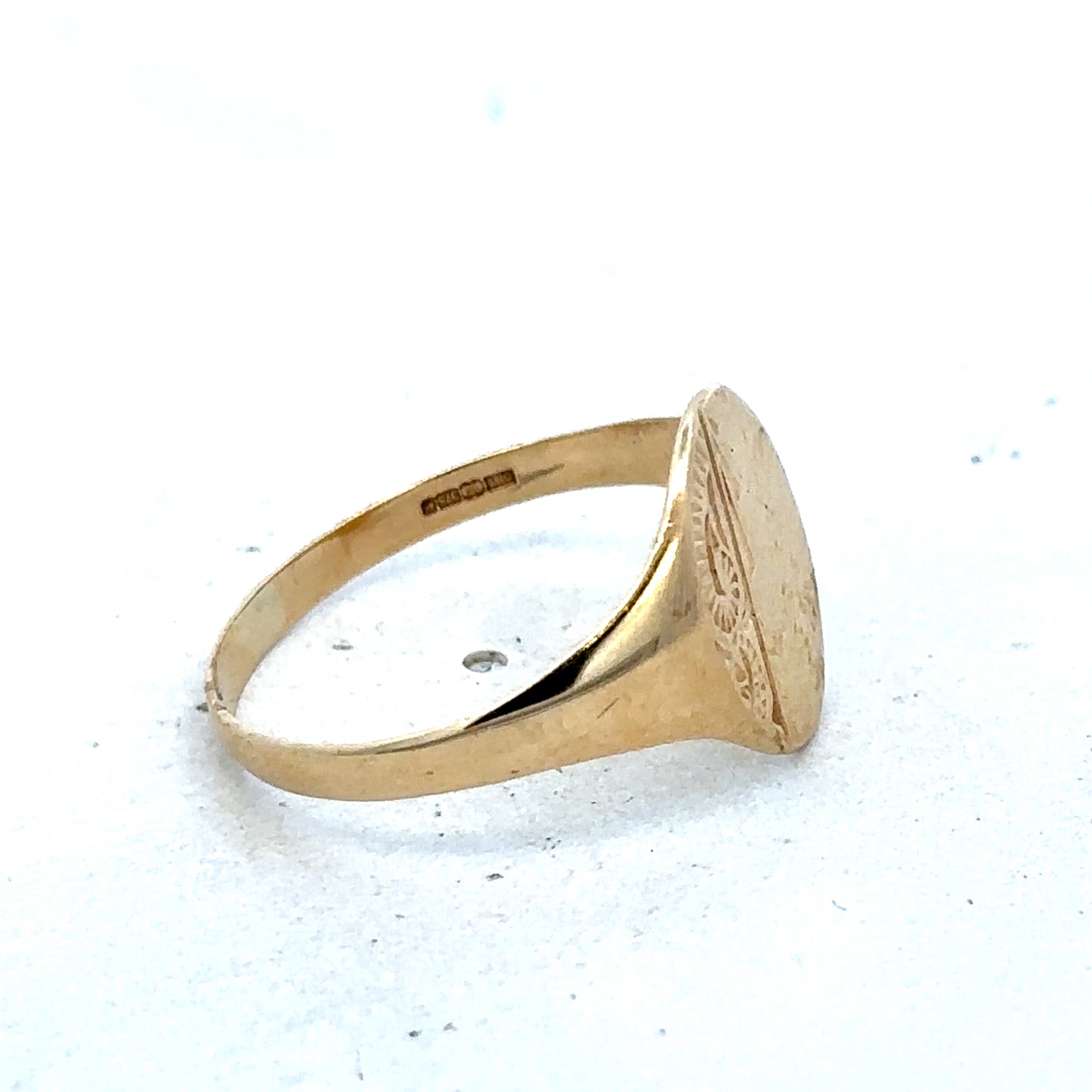 9ct yellow gold signet ring size S (sh27362b)