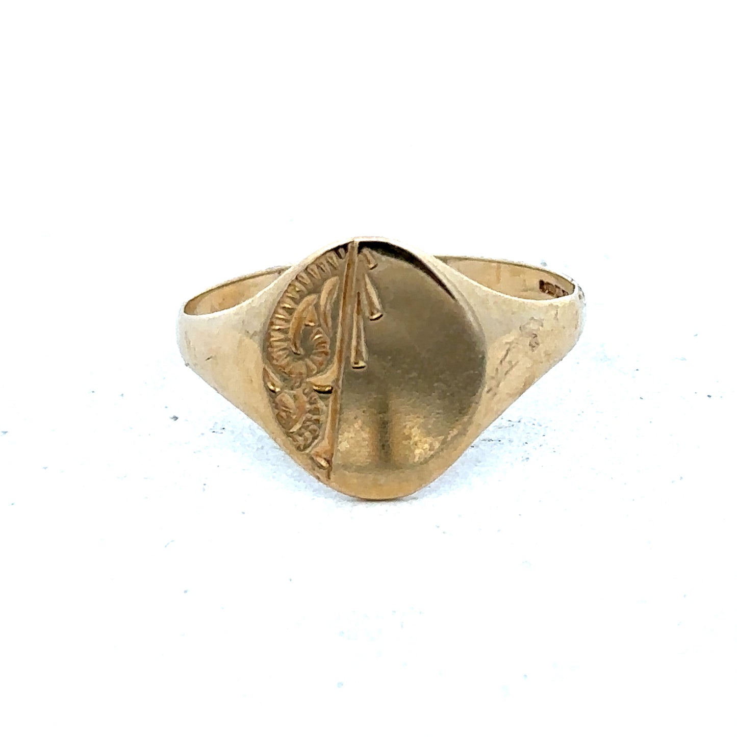 9ct yellow gold signet ring size S (sh27362b)