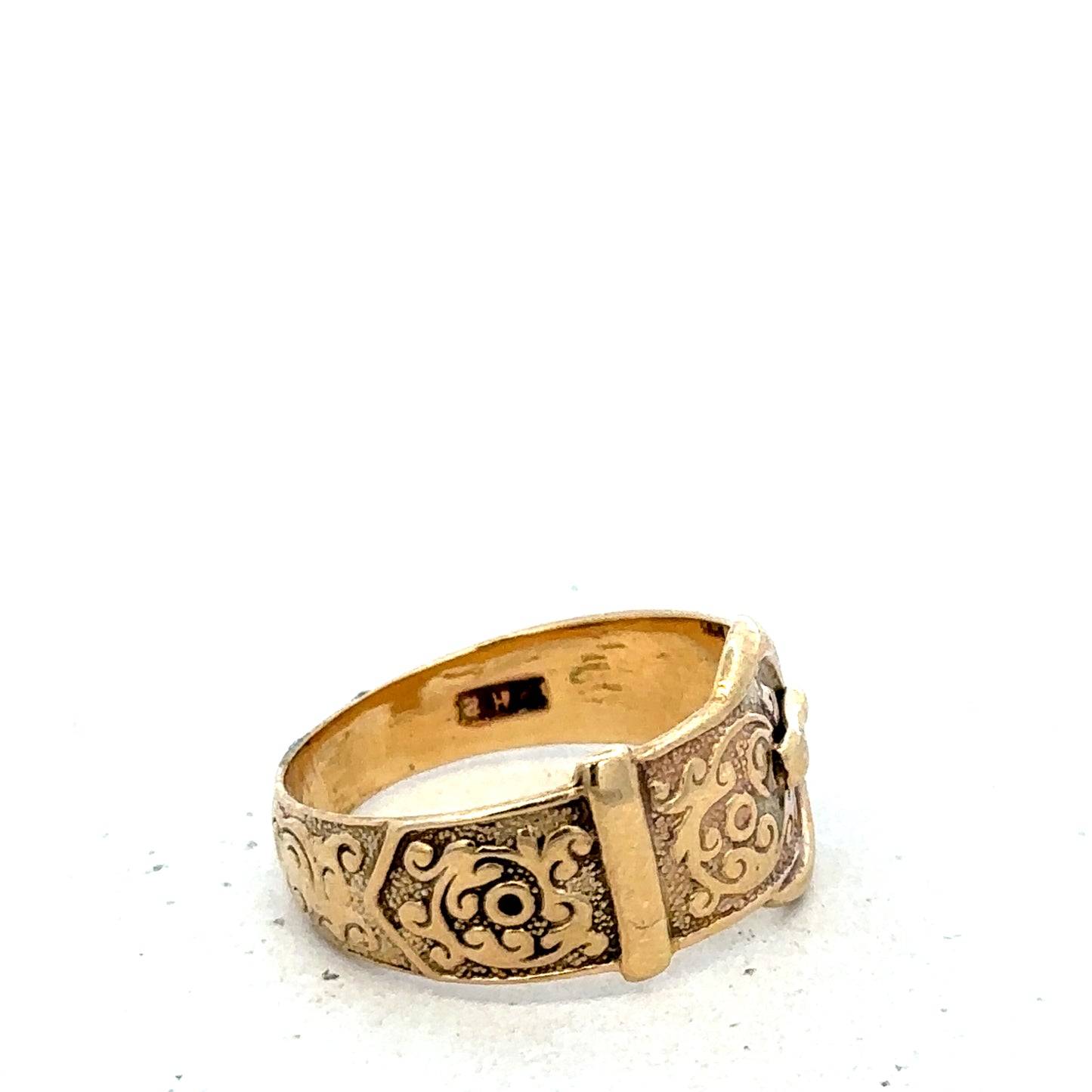9ct yellow gold buckle ring size N (sh25610l)