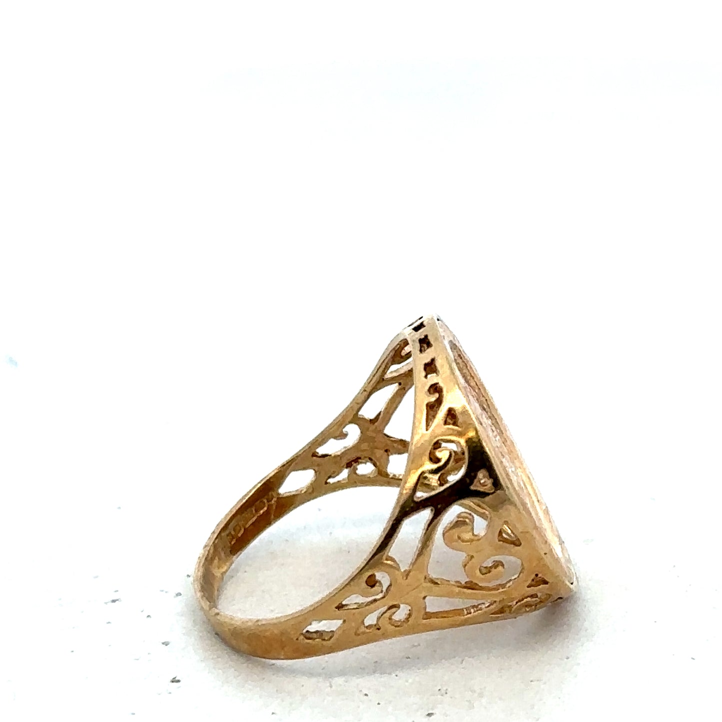 9ct yellow gold ring size O (sh27507b)