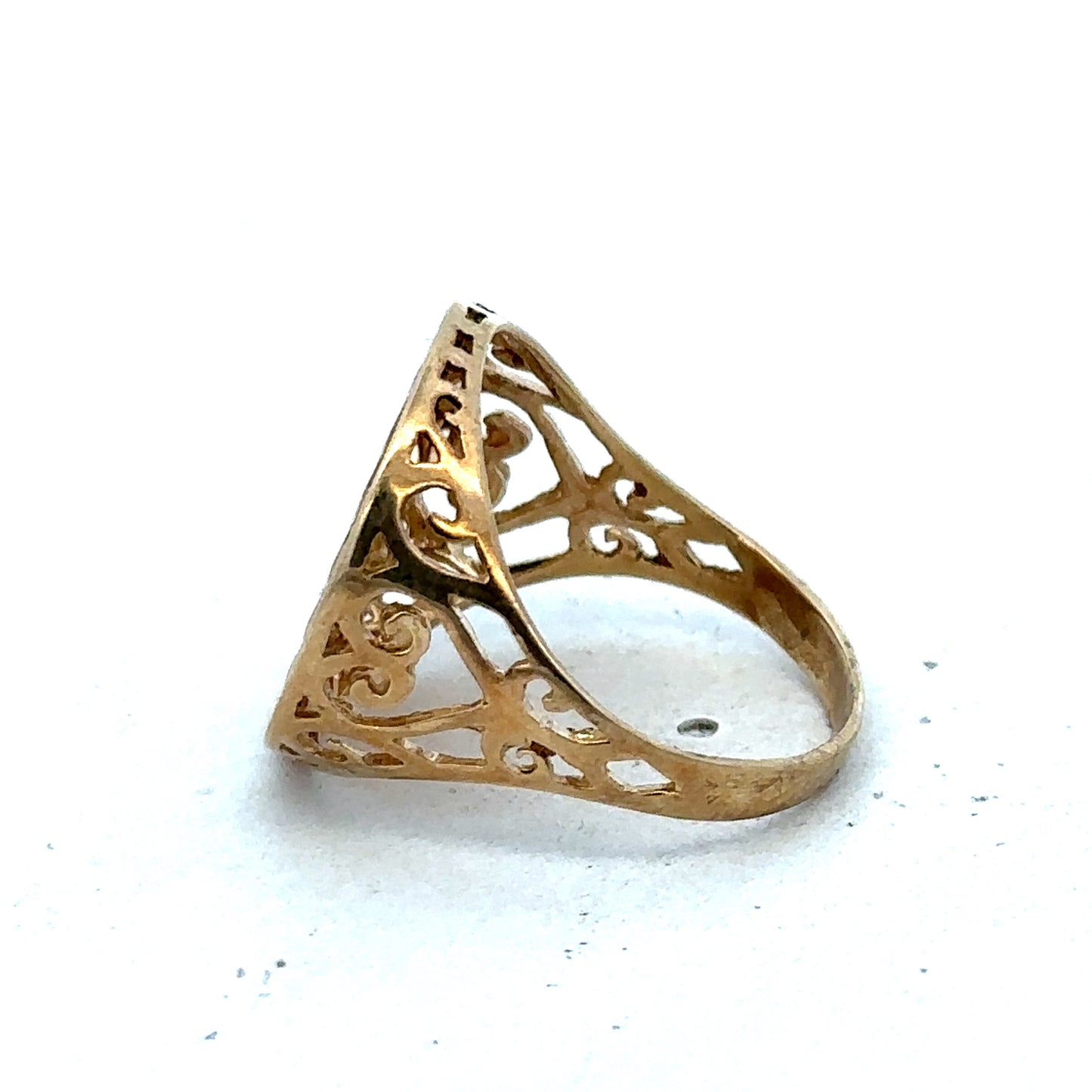 9ct yellow gold ring size O (sh27507b)