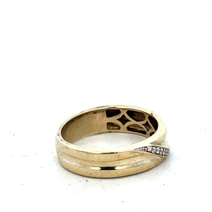 9ct yellow gold diamond ring size Q (sh25633l)