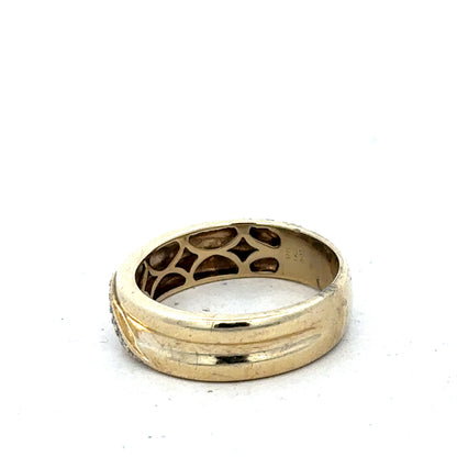 9ct yellow gold diamond ring size Q (sh25633l)