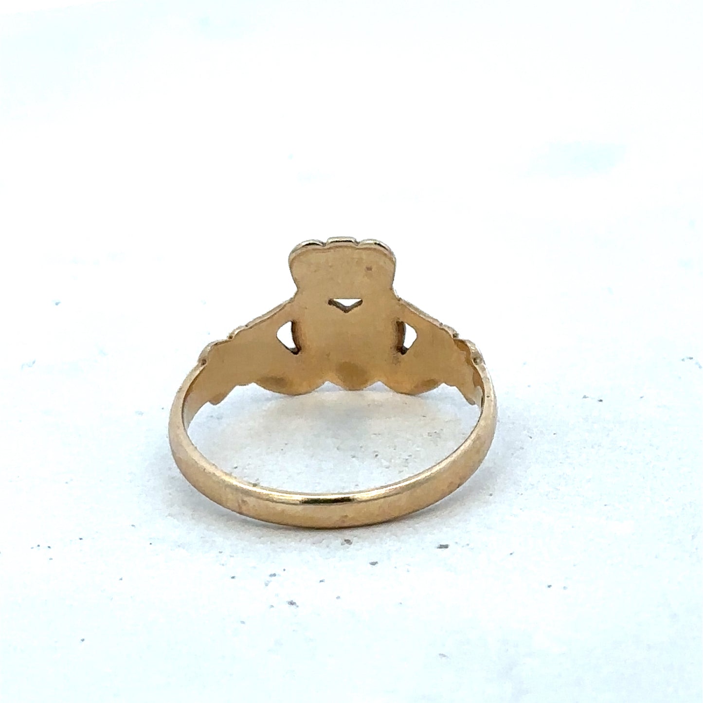 9ct yellow gold claddagh ring size Q (sh27524b)
