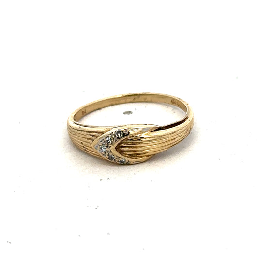 9ct yellow gold ring size P1/2  (sh27326b)